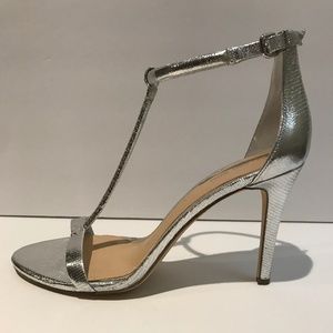Giani Bini Silver T-Strap Heels